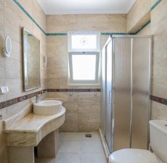 Shurtah al-Dakhlah Apartment | فيلا هاسيندا باى الساحل الشمالى