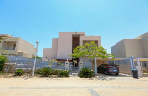 Shurtah al-Dakhlah Apartment | فيلا هاسيندا باى الساحل الشمالى