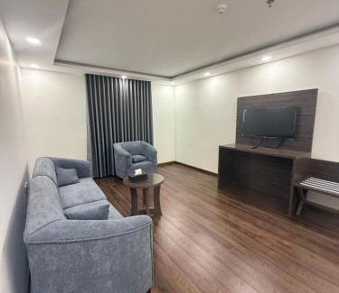 Tabuk Hotel | مجمع مهنا