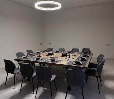 Al Wudayy Ski Chalet | منتجع دارك