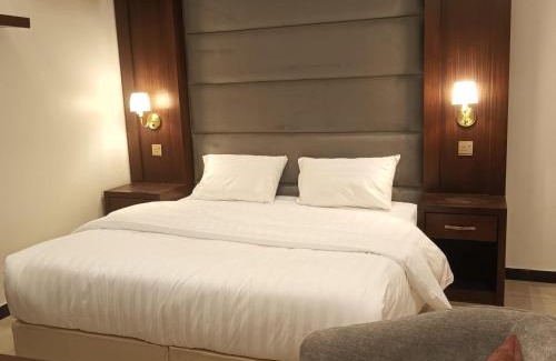 Riyadh Hotel | هذه ليلتي فرع النهضة
