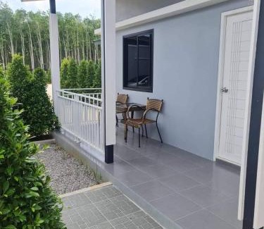 Trang Resort | การ์เด้นวิว รีสอร์ท