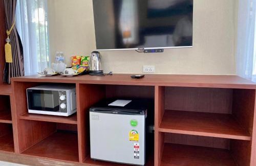 Phop Phra Hotel | ช่องแคบ เดอ เมาท์เท่น รีสอร์ท