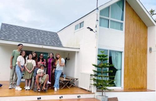 Wang Nam Khiao House | บ้านไร่ฟ้าสวย Family House