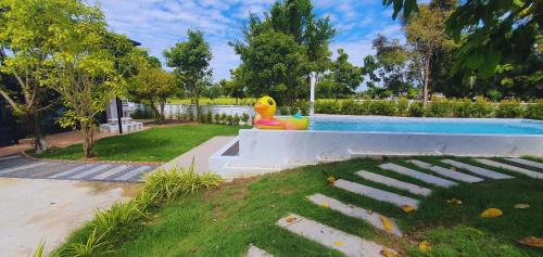 Phitsanulok Villa | ฟอเรสต์ พูลวิลล่าพิษณุโลก Forest Poolvilla Phitsanulok
