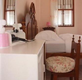 Hua Wiang House | มิสหลุยส์เกสเฮ้าท์