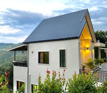 Pua House | สกาดเฮ้าส์โฮมสเตย์