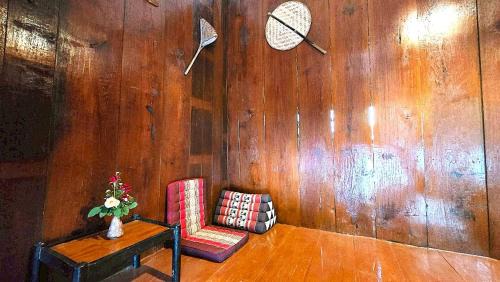 San Kamphaeng House | หลองข้าวโฮมสเตย์