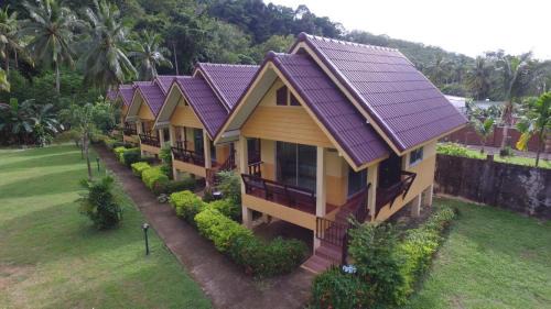 Laem Klat Resort | เกาะช้างรักดี รีสอร์ท