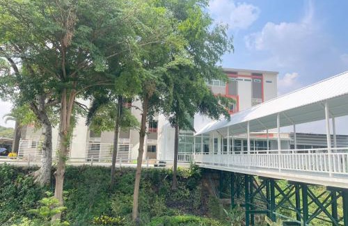 Pak Chong Hotel | โรงแรมธาราคีรีเพลส