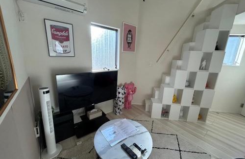 Higashi Apartment | アートハウス