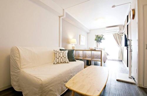 Naka Ward Apartment | クレストYs千代田7B