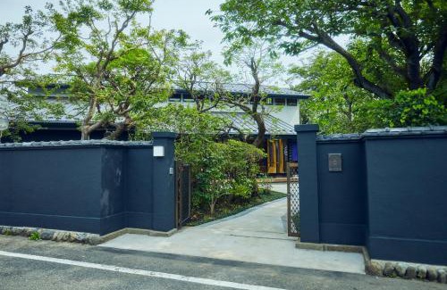 Nabegayato House | ゲストハウス酒坊多満自慢
