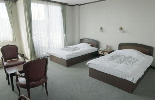 Miyakonojo Hotel | ホテル中山荘