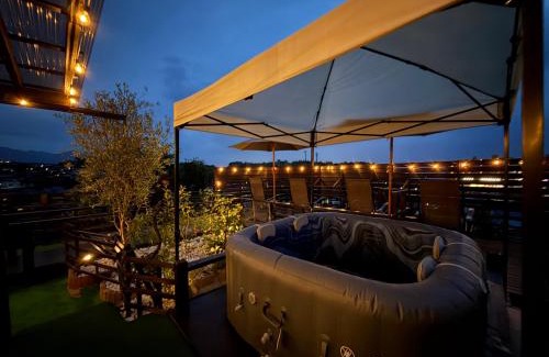 Hatsukaichi Villa | リゾートヴィラ宮島 Sunset terrace