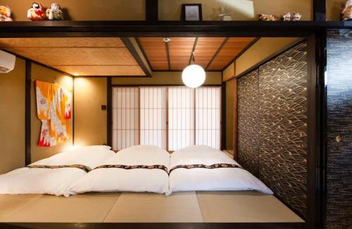Kamigyo Villa | 京町屋の宿悠路里 Kyo-Machiya YululY