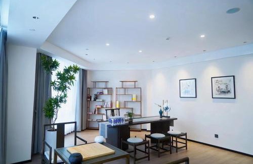 Longyang Hotel | 保山嘉悦兰庭万信至格酒店