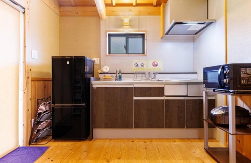 Kadena-cho House | 宇堅ビーチまで車で3分 琉球古民家を堪能できる貸切別荘 洋奈月