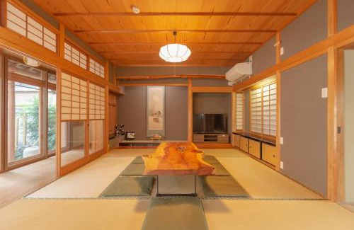 Higashiyodogawa House | 庭之宿 新大阪日本庭園の家 -Residence inn Niwanoyado-