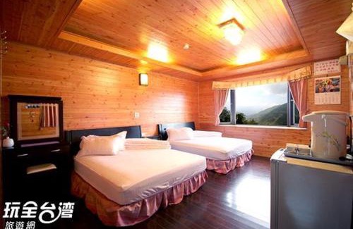 Fuxing District Cabin | 拉拉山 佳儂景觀休憩農場