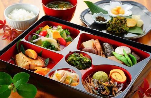 Yufuin Onsen Hotel | 旅館 はちすの糸 Ryokan HachisunoIto