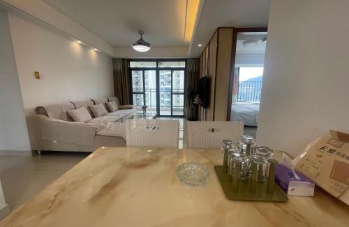 Jiyang Apartment | 暖冬一夏三室两厅套房