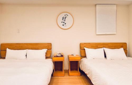 Yushima Apartment | 最大4人 宽敞双床房 东京上野超级中心 设计师房间Yaoc 上野公园3分钟 车站1分钟 超级繁华 免费wifi 戴森吹风