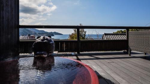 Toi Hotel | 森の入り江の離れ宿 無雙庵枇杷