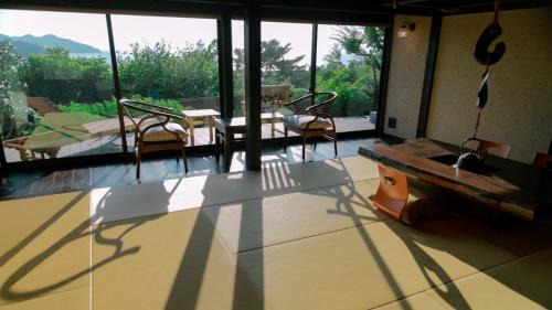 Toi Hotel | 森の入り江の離れ宿 無雙庵枇杷