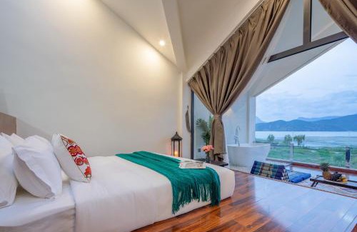 Lugu Lake - Ninglang Hotel | 泸沽湖丨何遇小筑丨设计师湖景丨轻奢私享丨Holiday Villa