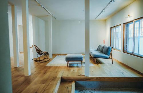 Yuzawa-machi Villa | 石打丸山スキー場から徒歩30秒フルリノベの一棟貸切お宿