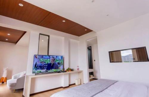 Shangri-La House | 茨姆极光民宿