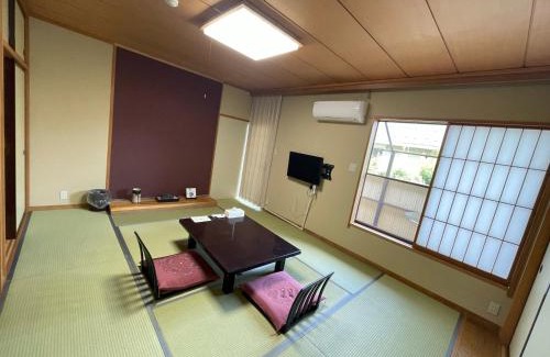 Isawa Onsen House | 貸切温泉風呂付 ゲストハウス璃洛-りらく- 石和温泉 日本式宿 健康朝食付