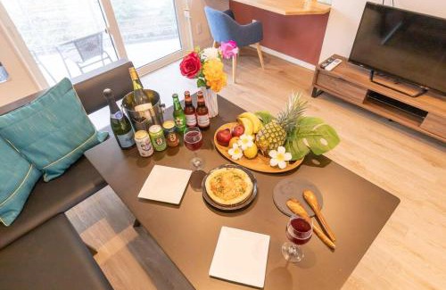 Naha City Centre Villa | 那覇での連泊に希少な駐車場付でコインランドリー付きのマリンビュー3階Room