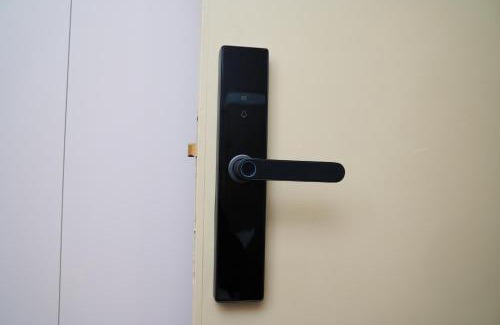 Kwun Chung Apartment | 香港智能居家旅館雙人入住首選