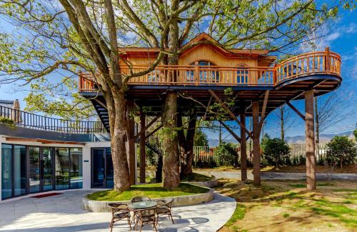 Yi County Hotel | 黄山吉至黟山云精品酒店 宏村店