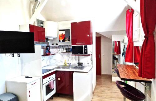 Razac-sur-l'Isle Apartment | 08 - Très joli studio tout équipé pour 2 personnes, avec lit double, parking privatif gratuit, grand fourgon possible, tout le linge de maison est fourni