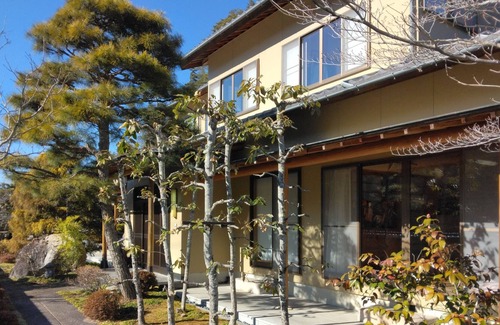 Iida House | 1回一組限定、9人位迄、家族・グループに最適、BBQ可能、とても広い利用スペース３LDK＋、南信州の日本の田舎の原風景