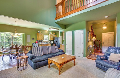 Kingston House | 1/2 Mi to Lake Texoma: Home w/Fire Pit & Grill!