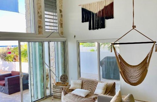 Pelican Key Villa | #1 Beach House on the Ocean with Private Pool, HGTV Villa Incognito