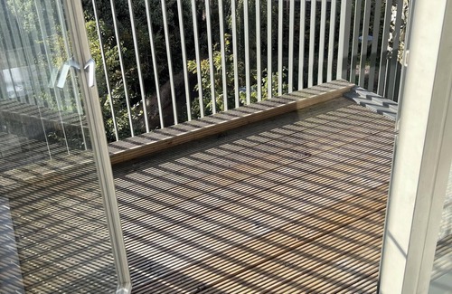 Ladywell Apartment | 1-Bed Apartment Sleeps 2 - Balcony - WiFi