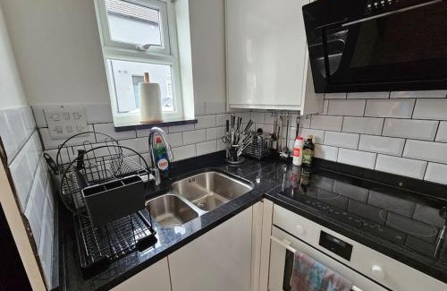 Luton Apartment | 1 Bed House Luton town center