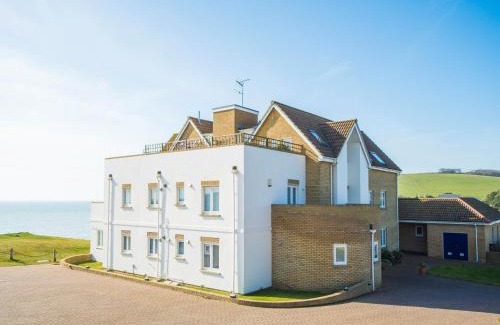 Freshwater Bay House | 1 Bed in Freshwater IC136
