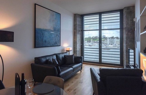 Plymouth Apartment | 1 Bed- Pureserviced 13 Brewhouse