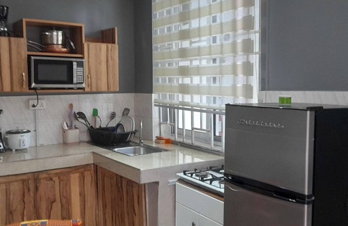 Accra Apartment | 1 Bed Sleeps 2 Apartment - Free Parking - Tv