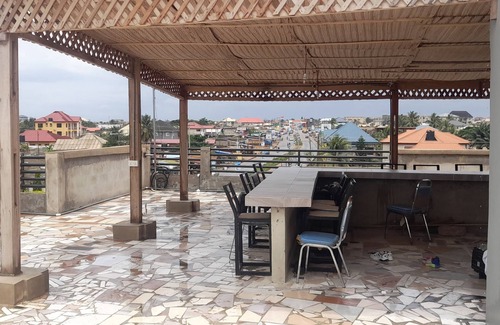 Accra Apartment | 1 Bed Sleeps 2 Apartment - Free Parking - Tv