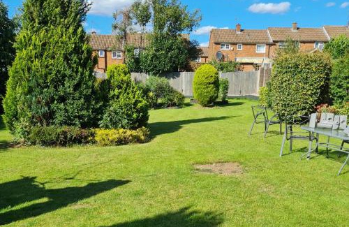 Old Harlow Apartment | 1 Bed Sleeps 2 with Private Garden