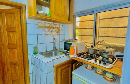 Douala Apartment | 1 Bed Studio Sleeps 2 - Secure Parking, Central