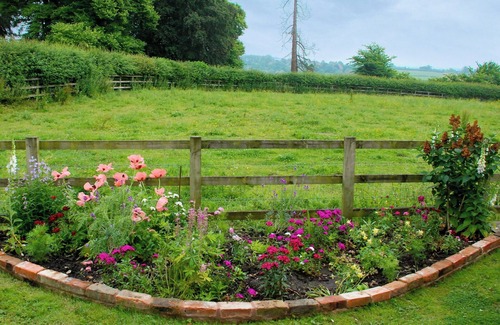 West Stour Cottage | 1 bedroom accommodation in Fifehead Magdalen, near Gillingham