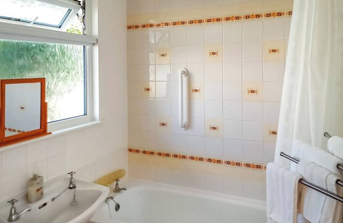 West Bay Cottage | 1 bedroom accommodation in Bridport